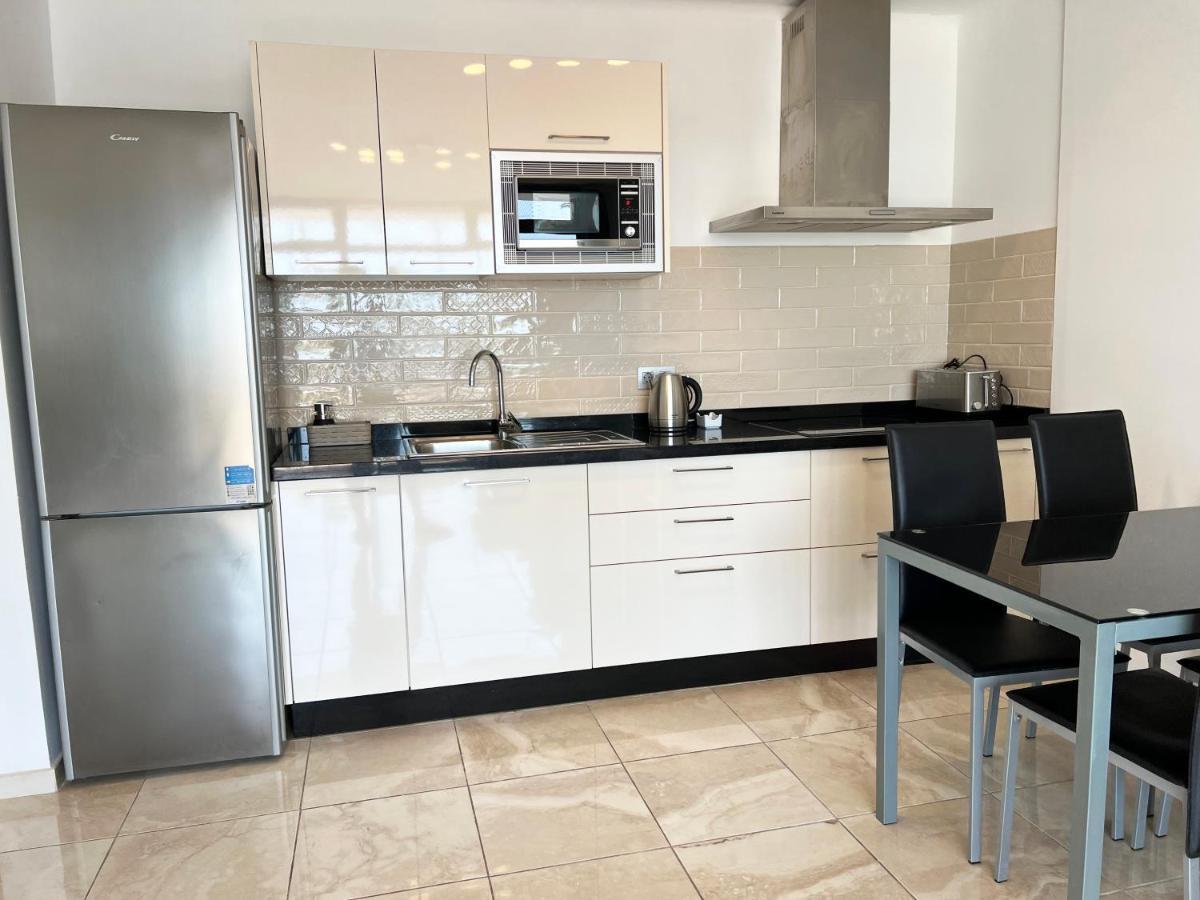Modern Apartment With Prime Location Puerto del Carmen  Exterior photo